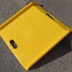 yellow kerb ramp